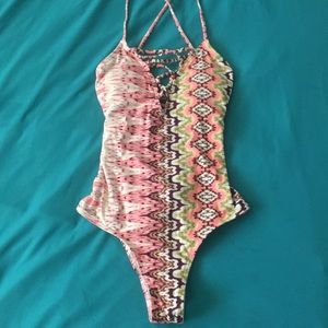 Brand new O’Neill cheeky one piece